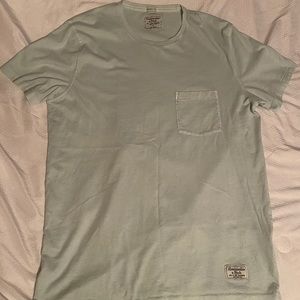 Men’s T-Shirt Size M